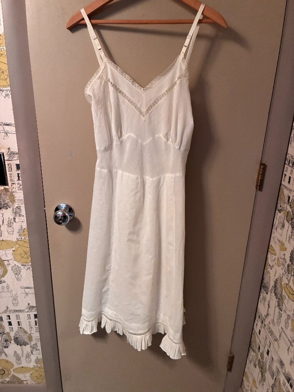 Vintage White Eyelet Lace Cotton SLIP, Ruched trim, Size 36 - Med-to-Large